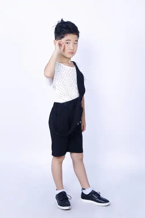 亚航童星影视童星模特罗富仁