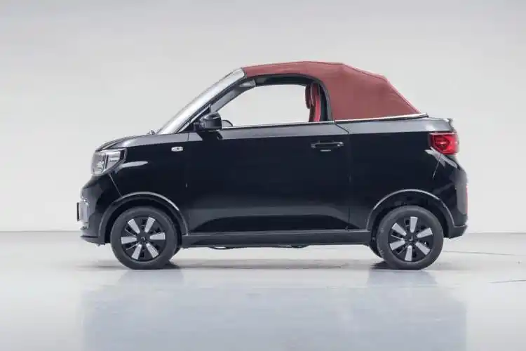 五菱mini敞篷车(1一2万电动汽车)-第7张图片-港口车