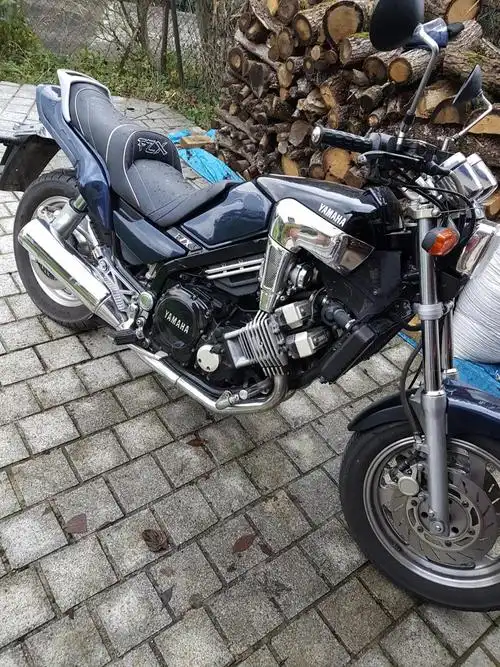 yamaha fzx 750