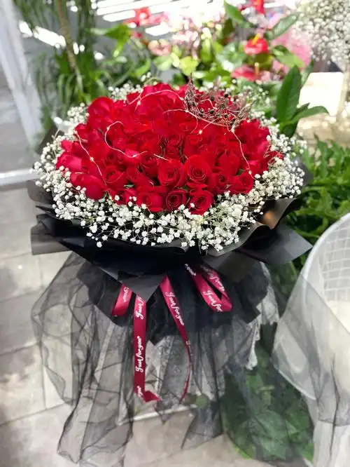 株洲花店99朵红玫瑰花束