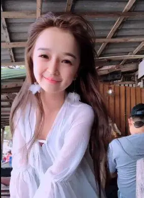 最美"袖珍女"结婚了,30岁拥有10岁脸庞,父母含泪送嫁|侏儒症|袖珍人