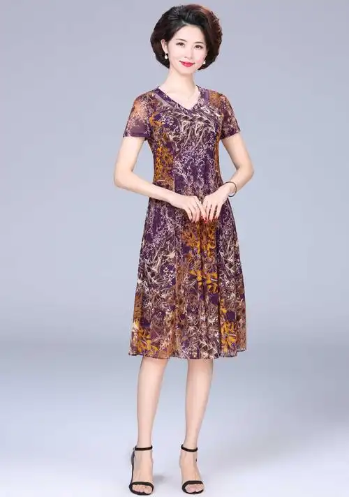 定制大码妈妈夏装时尚连衣裙2021新款中年人40岁50中老年女装洋气裙 x