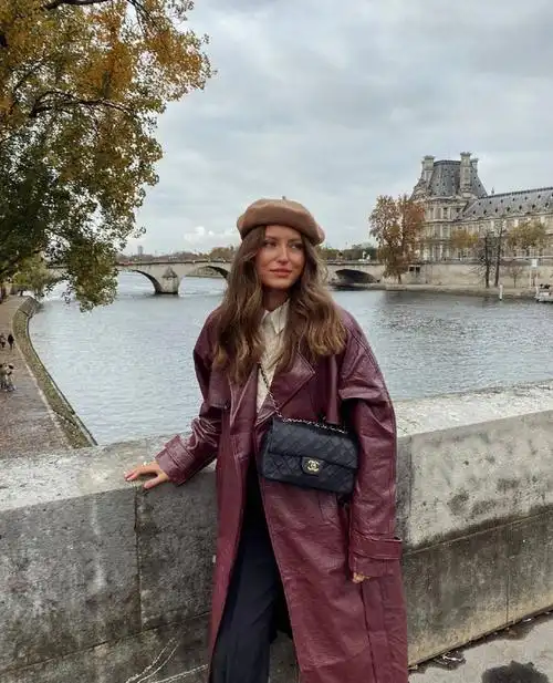 今天t爷给大家介绍来自法国的ins时尚博主livia auer,她法式风情穿衣