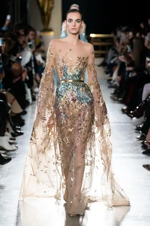 elie saab 2019春夏高定华丽刺绣礼服,闪耀奢华.