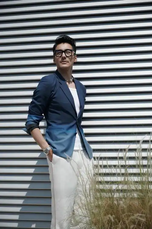 胡兵米兰宠粉直播 分享时装周旅程心得|走秀|t台|模特|米兰时装周