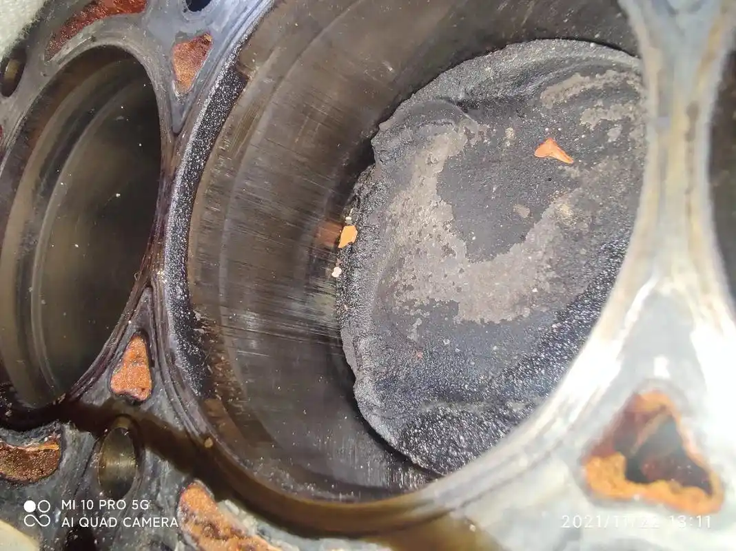 发动机燃烧室内部积碳的#抖音图文来了 ,发动机内部积碳如果不 - 抖音