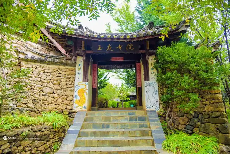 独家云南丽江玉湖村玉柱擎天风景区秋天绿意盎然