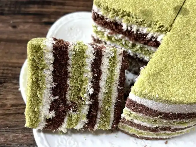 用米粉蒸米糕当早餐,三种颜色好看又好吃,做法不难,需要点耐心