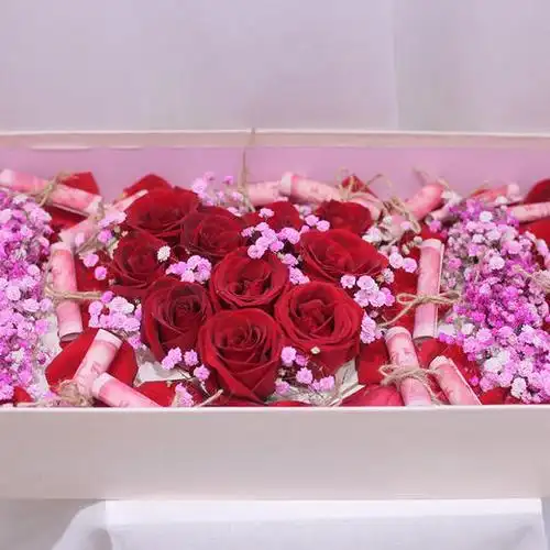 玫瑰满天星混搭个性定制创意有钱花盒送女朋友爱人求婚告白道歉里面的