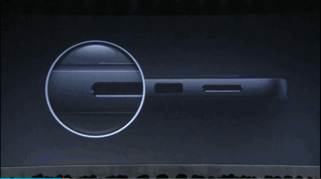 wps也为我们提供了一个很黑科技的局部放大功能: 幻灯片放大镜.