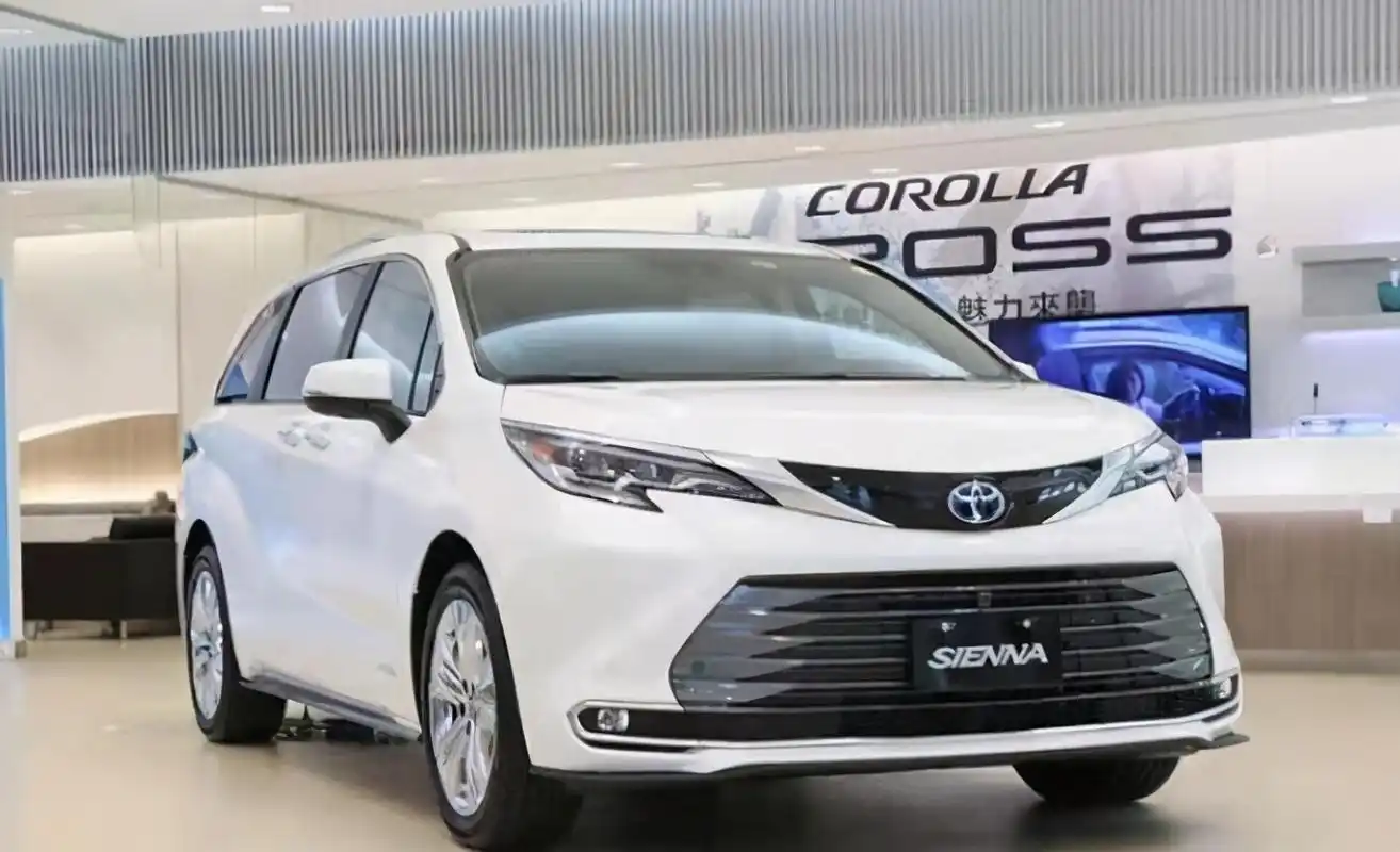 流水的mpv,铁打的塞纳,2021款丰田塞纳首批车已到店