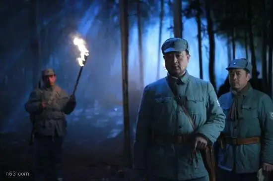 《枪林弹雨》剧照-550x366.31k. -影视剧照 jz.n63.com