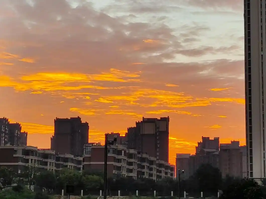 郑州升达经贸管理学院 #日出93 #清晨第一缕阳光 每天都 - 抖音