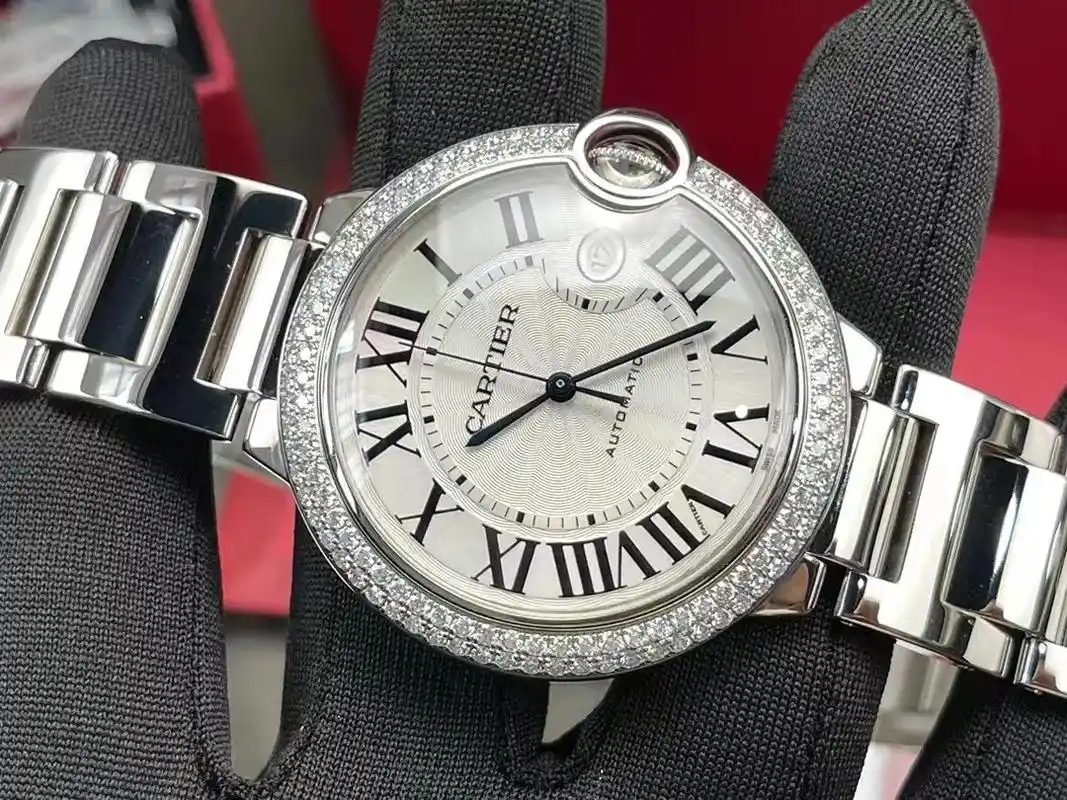 卡地亚.卡地亚白金原钻we9009z3蓝气球男士机械表,表径 - 抖音