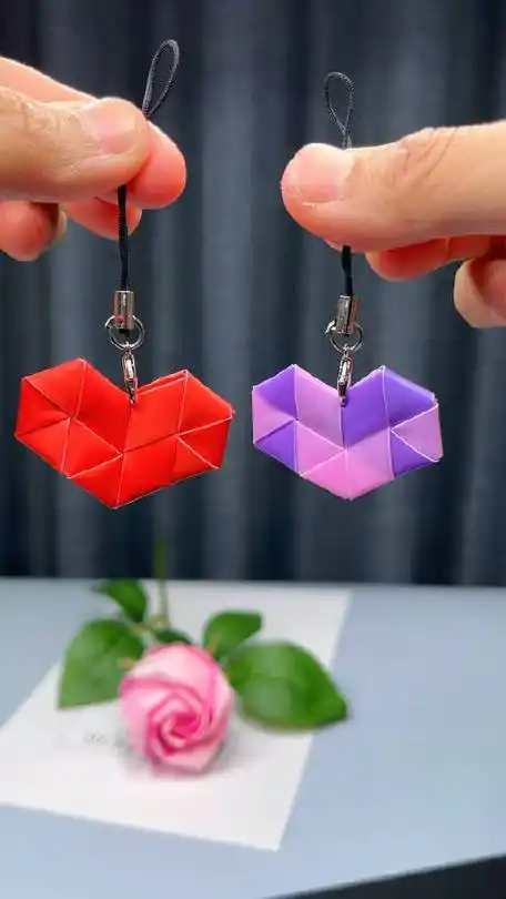 纯牛奶的吸管也可以制作,快来试试看吧#幼儿园创意亲子手工##亲子手工