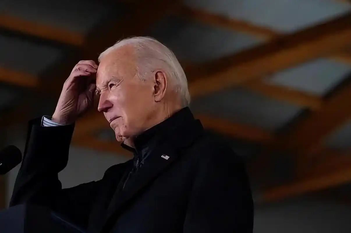 拜登下令空袭,叙利亚再次躺枪,美军战机坠海,五角大楼给出回应 美国