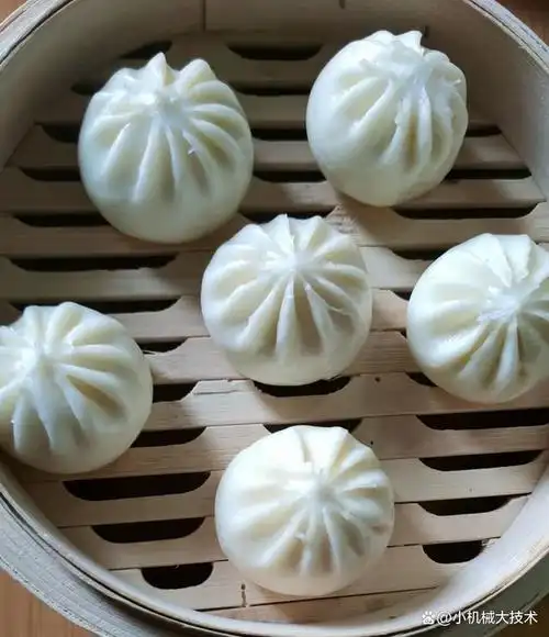 这糖包子多少有点粉雕玉琢的意思