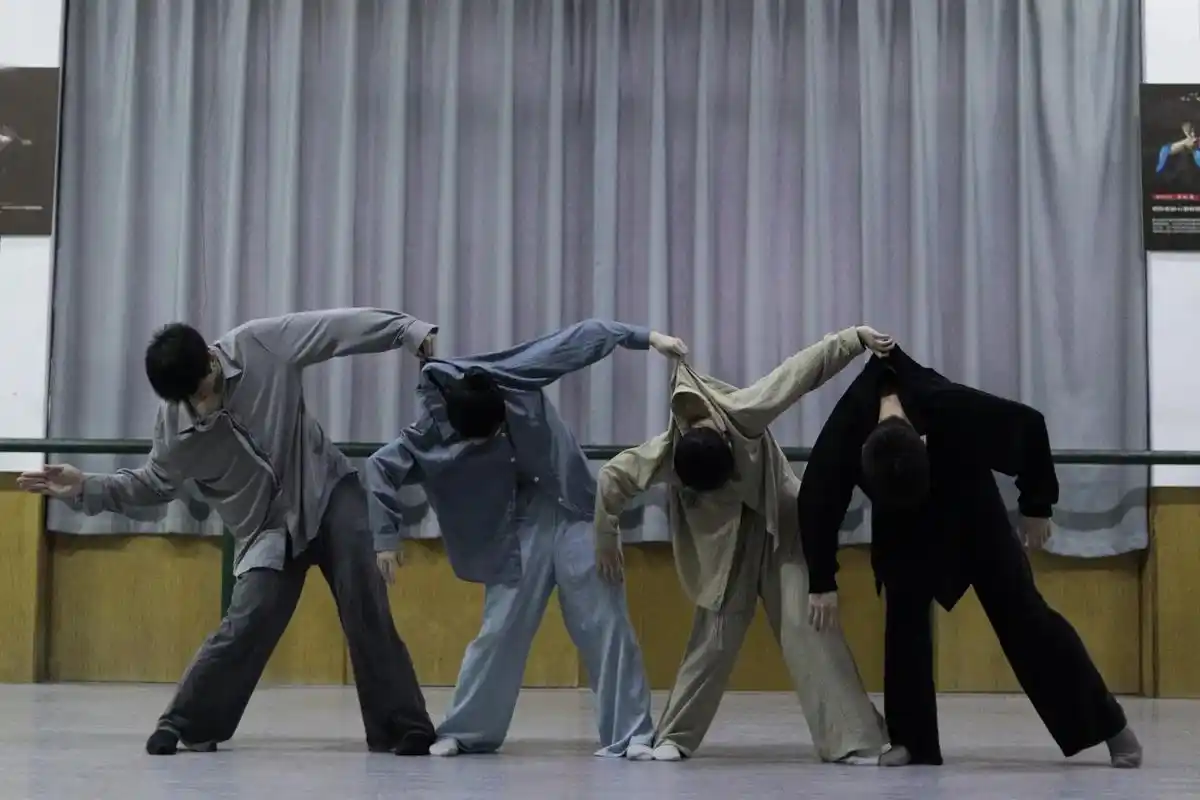 现代舞 #舞蹈编导 #舞蹈摄影 #双人舞  这一辈子有没有 - 抖音