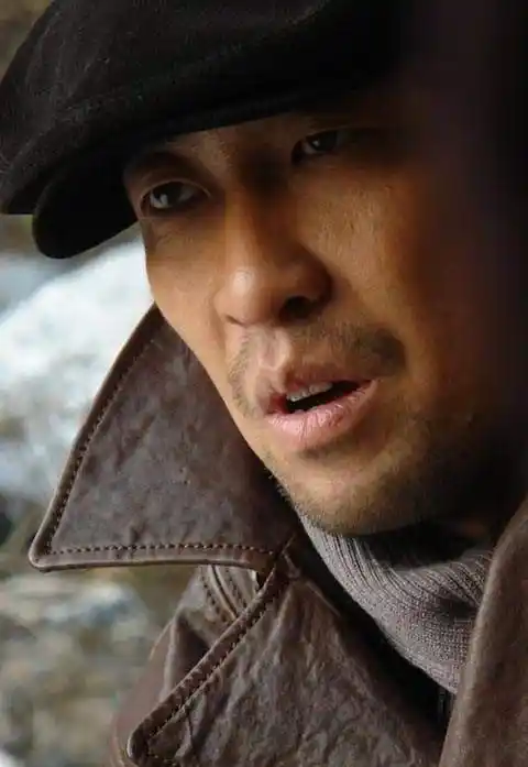 《八佰》中的王千源:当过裁缝送过外卖被人质疑长相,被误会是韩国人!