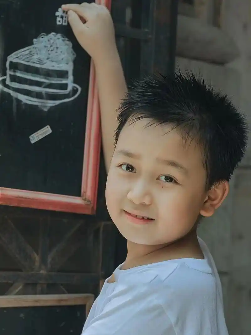 武汉儿童摄影|10岁男孩这个颜值🉑️出道?