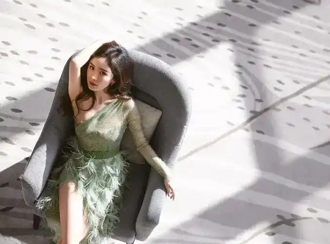 杨幂被性骚扰事件上热搜现场视频曝光太恶心了