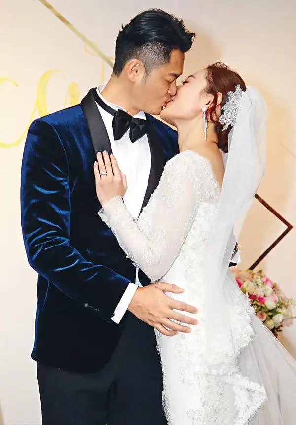 曹云金前女友江若琳与萧润邦举行盛大婚礼,一对戒指就达105万