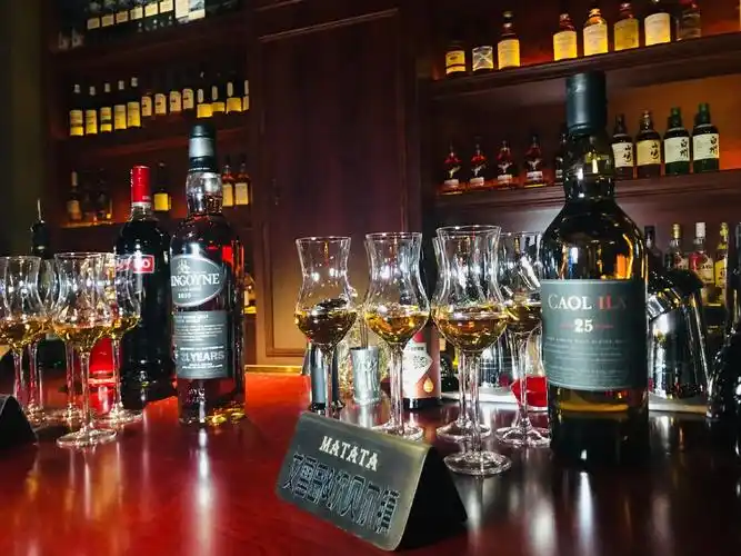 matata 威士忌&鸡尾酒吧