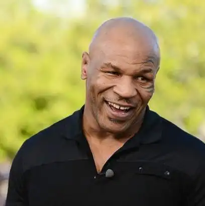 迈克泰森是美国前重量级拳击职业运动员,演员,其是世界重量级拳王