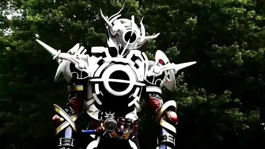 "最骚的假面骑士——艾博尔特(e总)"