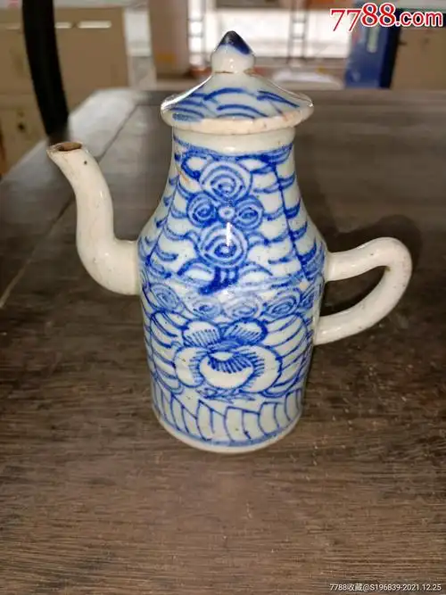 清代青花缠枝酒壶_价格700元_第1张_7788收藏__收藏热线