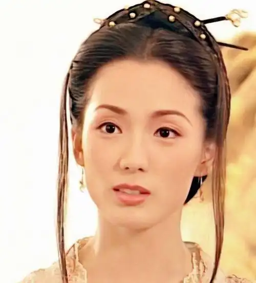 比如《东游记》中的何仙姑,《笑傲江湖》中的东方不败等