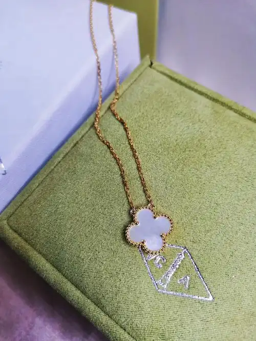 18k金梵克雅宝中号白贝母四叶草项链