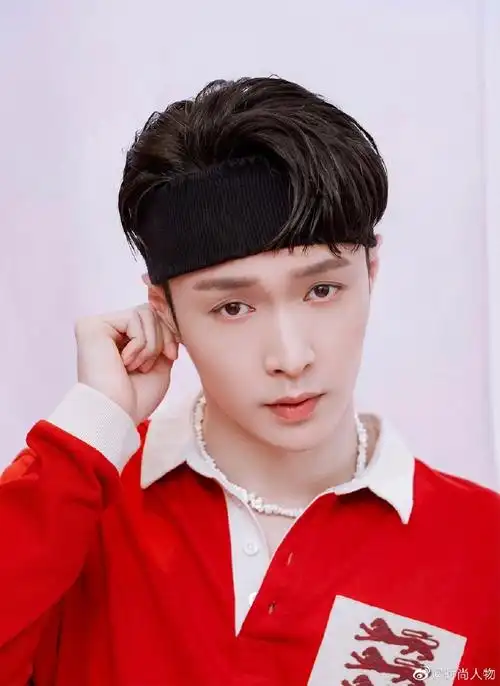 时尚人物##张艺兴水墨古风大片