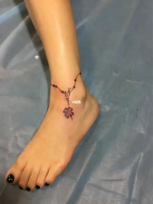 两个脚脖纹身夏季女孩标配