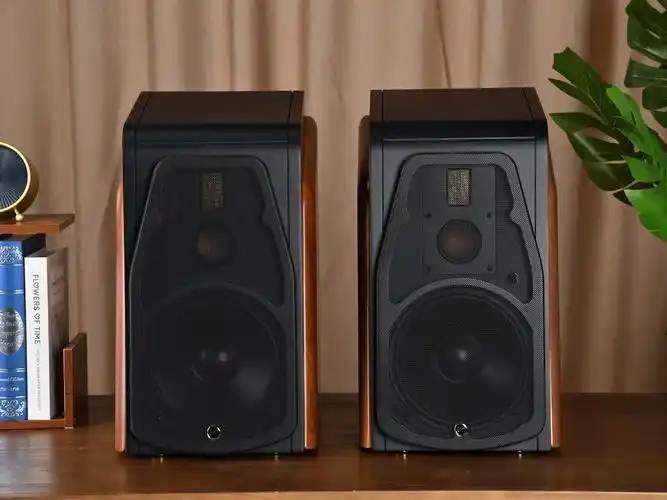 大经典再创传奇惠威m500有源音箱图赏