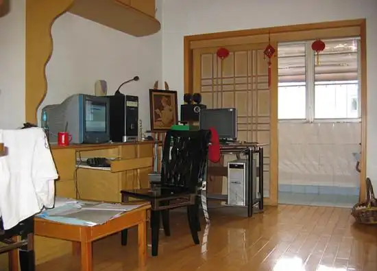 90年代的家进步不少,装修出来是这样……这些家居和摆设在我的记忆中