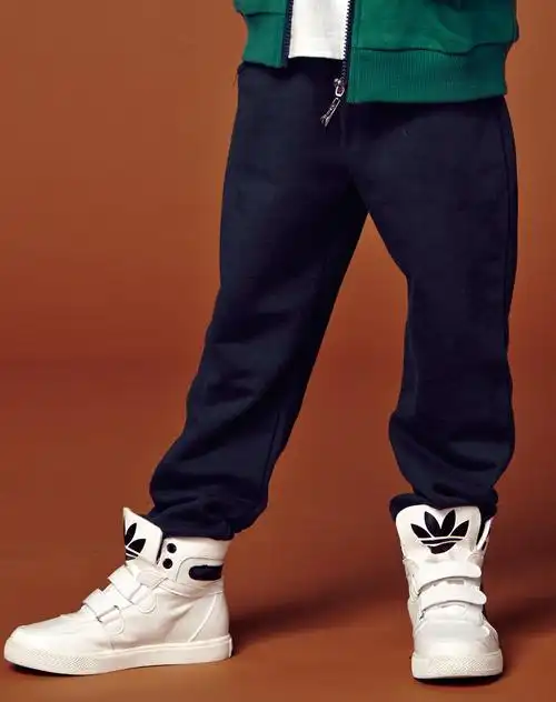 男童蓝黑色裤子