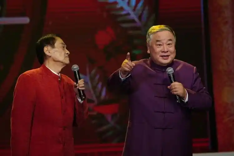 还是记忆里宽容谦和的态度……相声演员赵炎今年迎来了他从艺五十周年