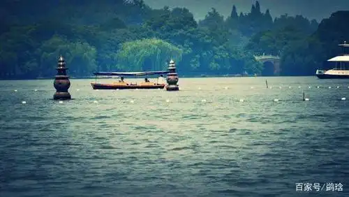 南屏晚钟—西湖历史上四大古刹之一