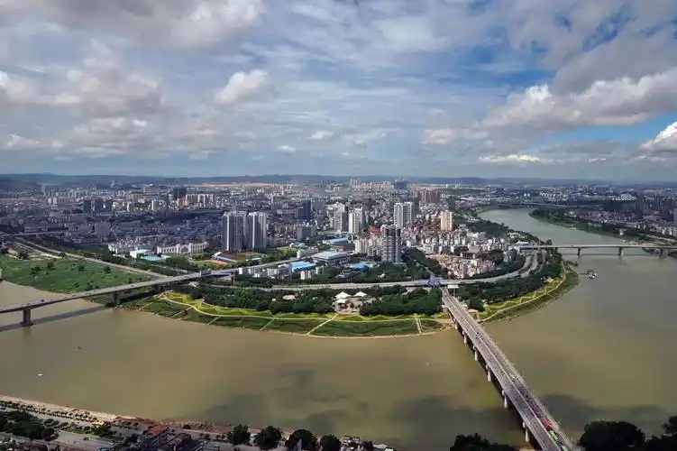 江南区实景图,图片来源于网络