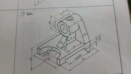 工程制图求解,这个立体图形的三视图怎么画,各位帮忙画下,谢谢你们.