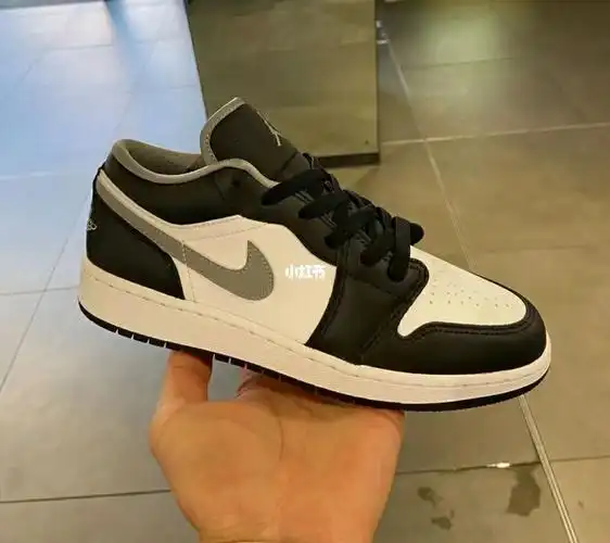 aj黑白灰低帮低调的奢华