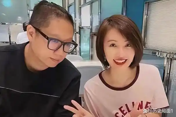 四川美女群演20年嫁香港导演拍视频吸粉千万如今成人生赢家