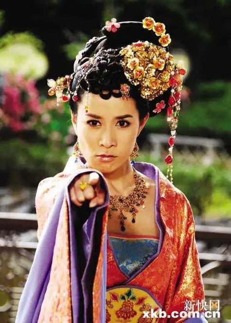 《公主嫁到》佘诗曼蹂躏陈豪