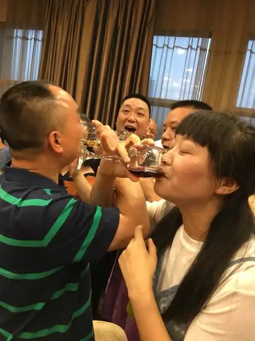 时光不待,真情永在-记七中88届31班毕业30周年同学聚会