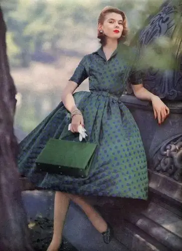 了不起的麦瑟尔夫人50年代独立女性的自信与优雅