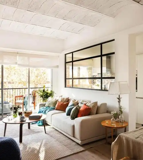 沙发不靠墙,后面腾出一块地,打造这5大功能区,至少又省一间房