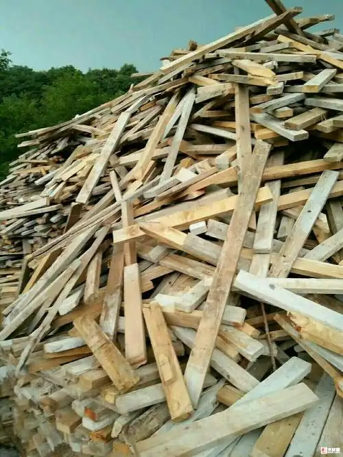 本厂回收,出售旧建筑模板,木方