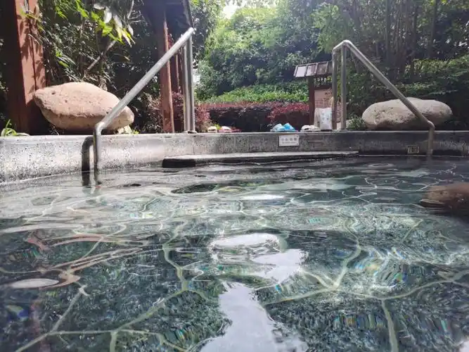 南京汤山紫清湖森林温泉