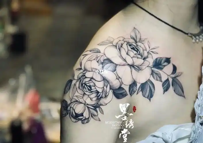 回头一看人生只是一场过往云烟罢了……#驻马店纹身  #墨绣堂